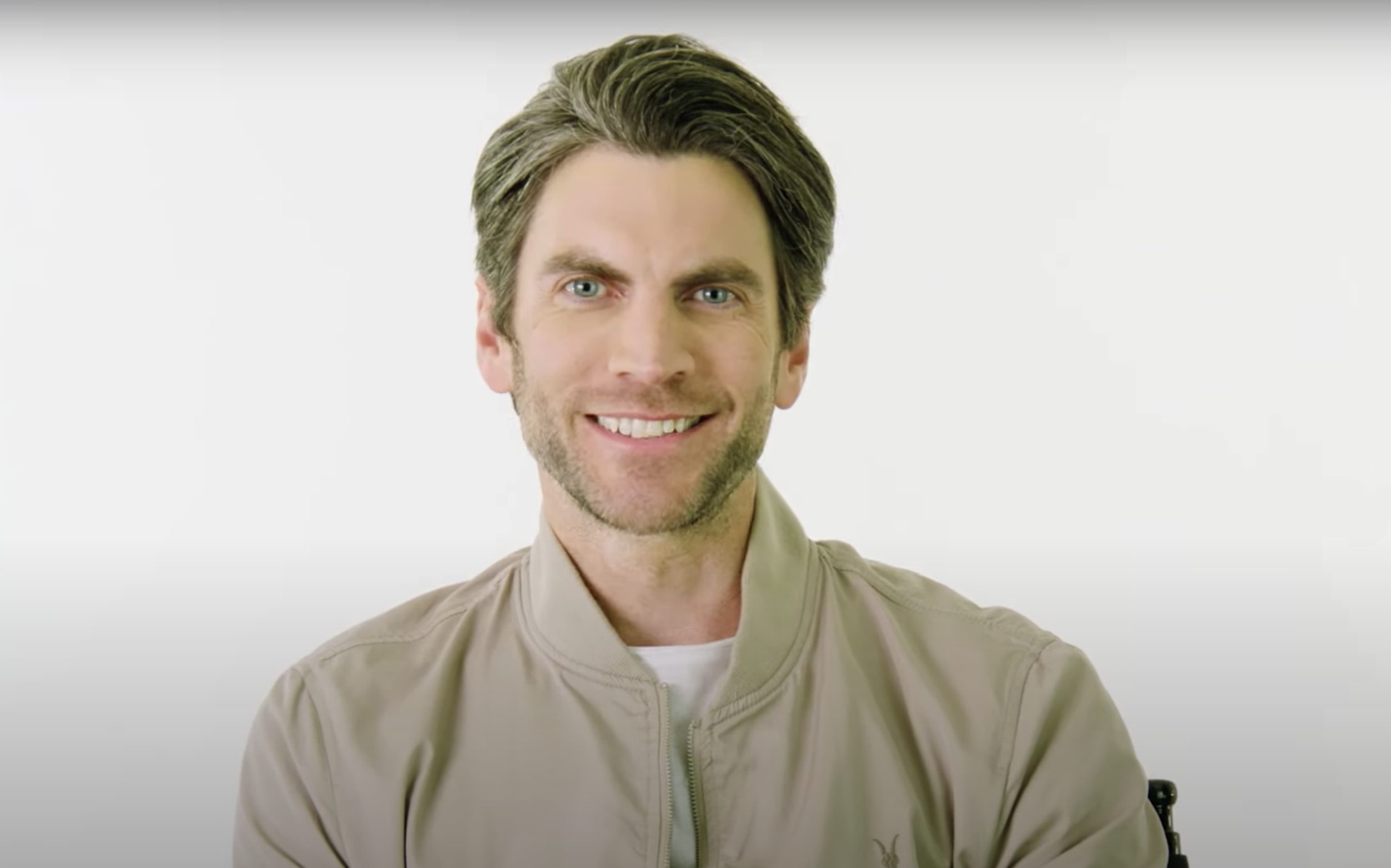 Wes Bentley's Net Worth - Plunged in Debt